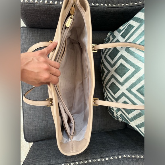 Michael Kors Jet Set Travel Large Saffiano Soft Pink Leather - Picture 7 of 7